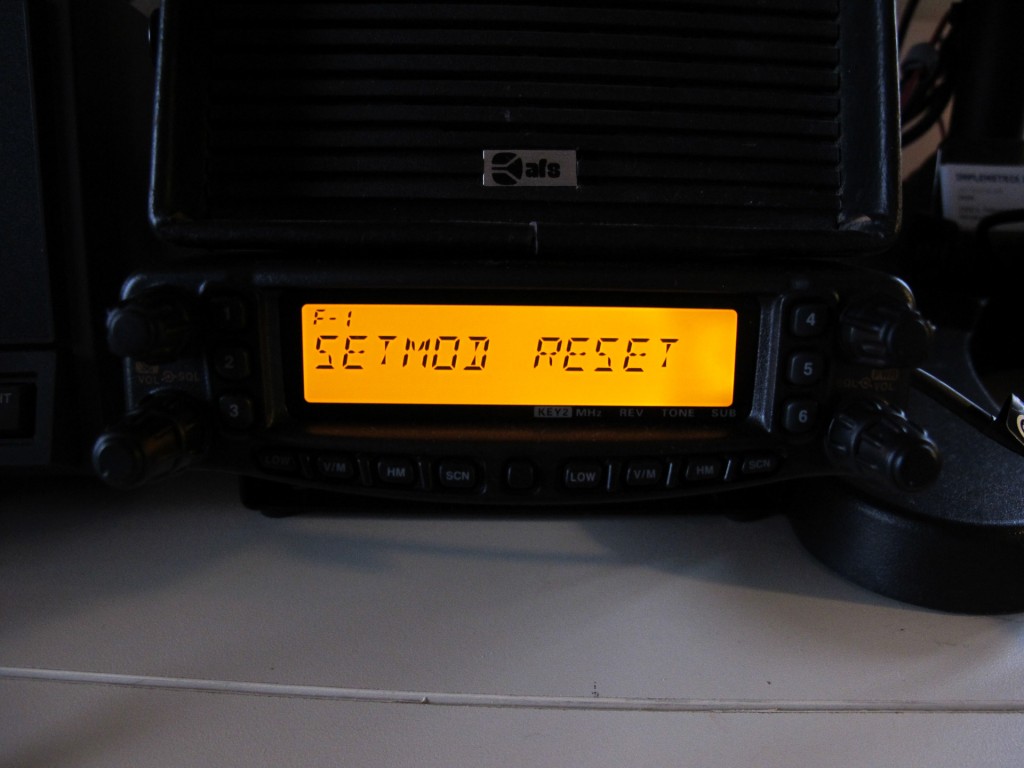 Front panel of FT-8800R